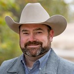 chadellis-headshot-2022-square